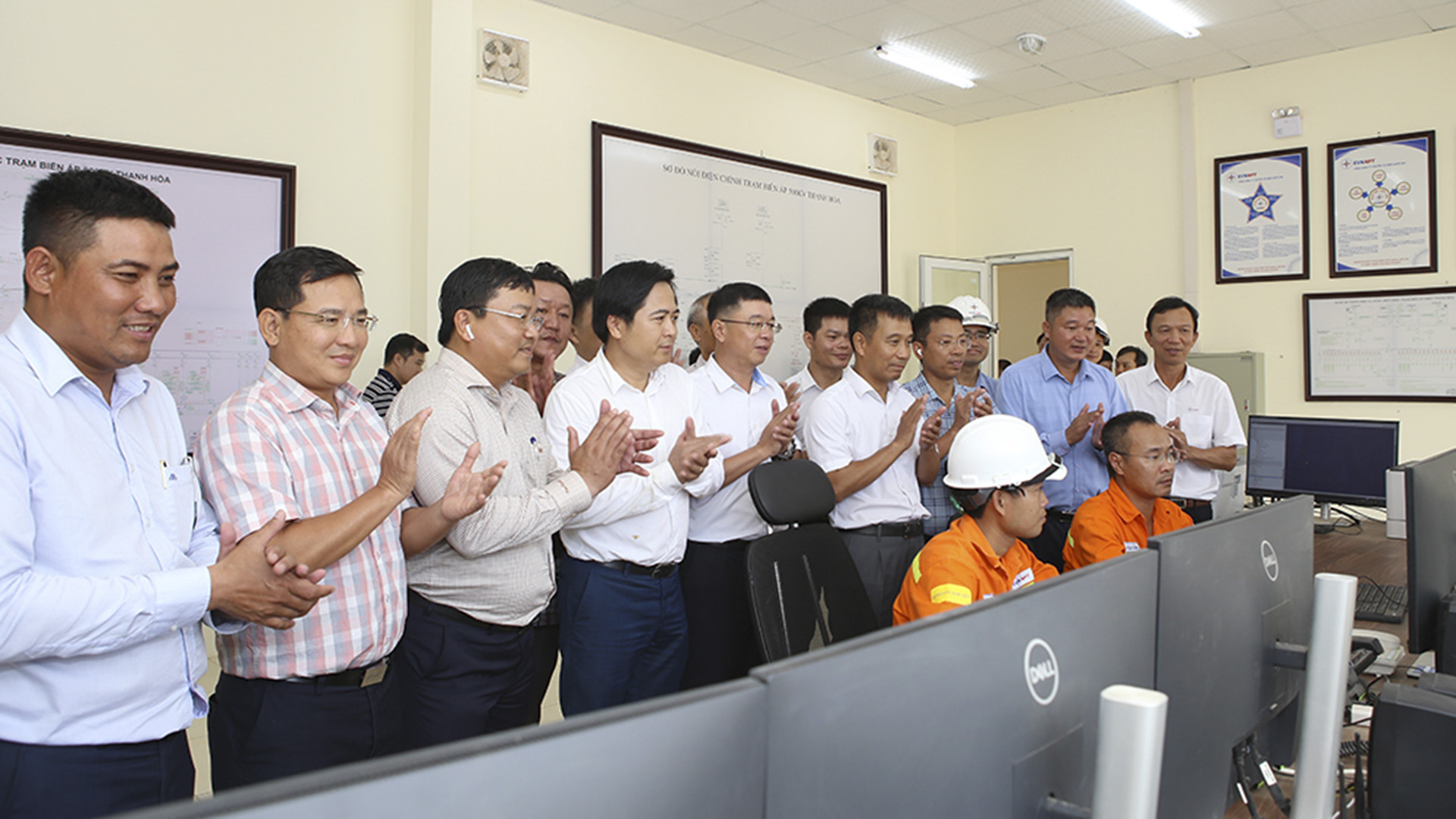 Quynh Luu - Thanh Hoa 500kV Circuit-3 transmission line operational